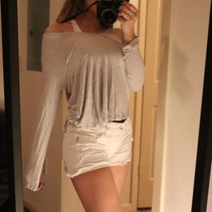 thin long sleeve tee